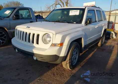 2016 Jeep Patriot Sport z USA, uszkodzony, nr VIN 1C4NJPBA2GD628792